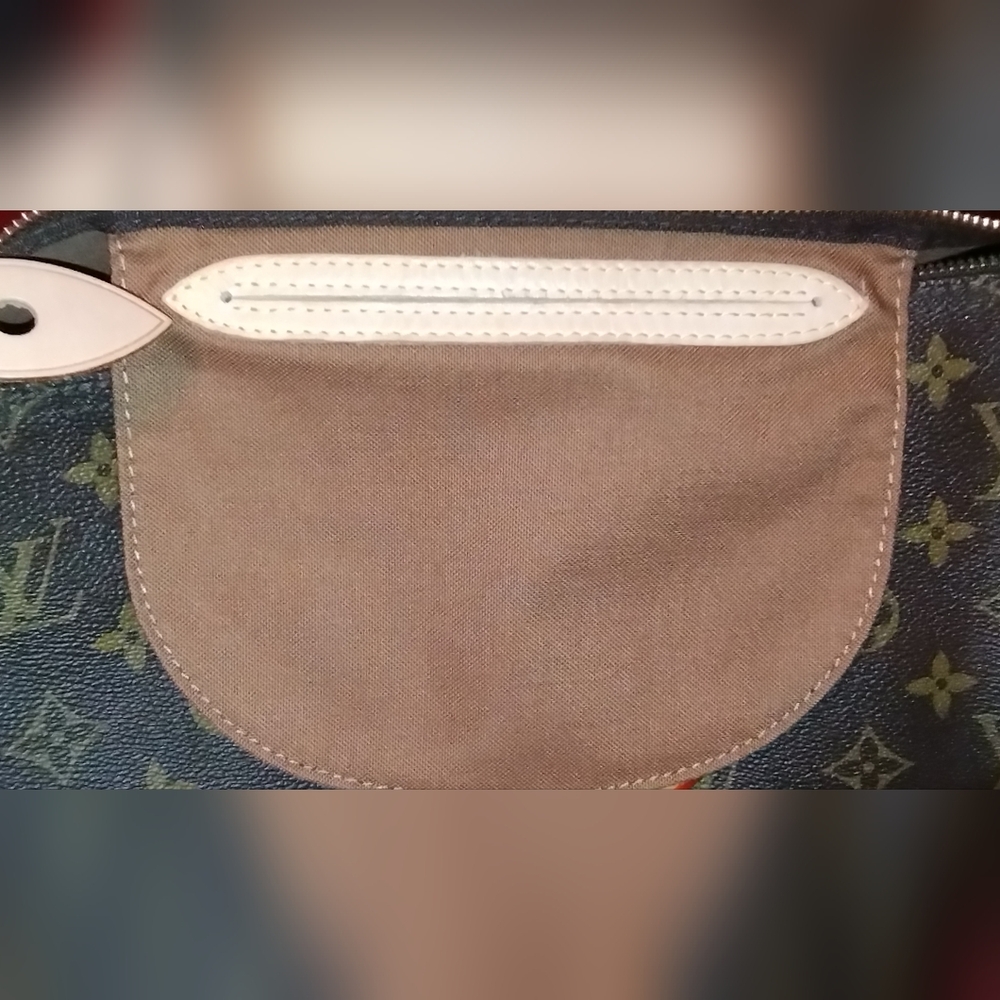 Classic Louis Vuitton Brown and Gold Monogram Speedy 35 Bag - Picture 8 of 14